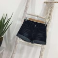 高腰复古卷边牛仔短裤